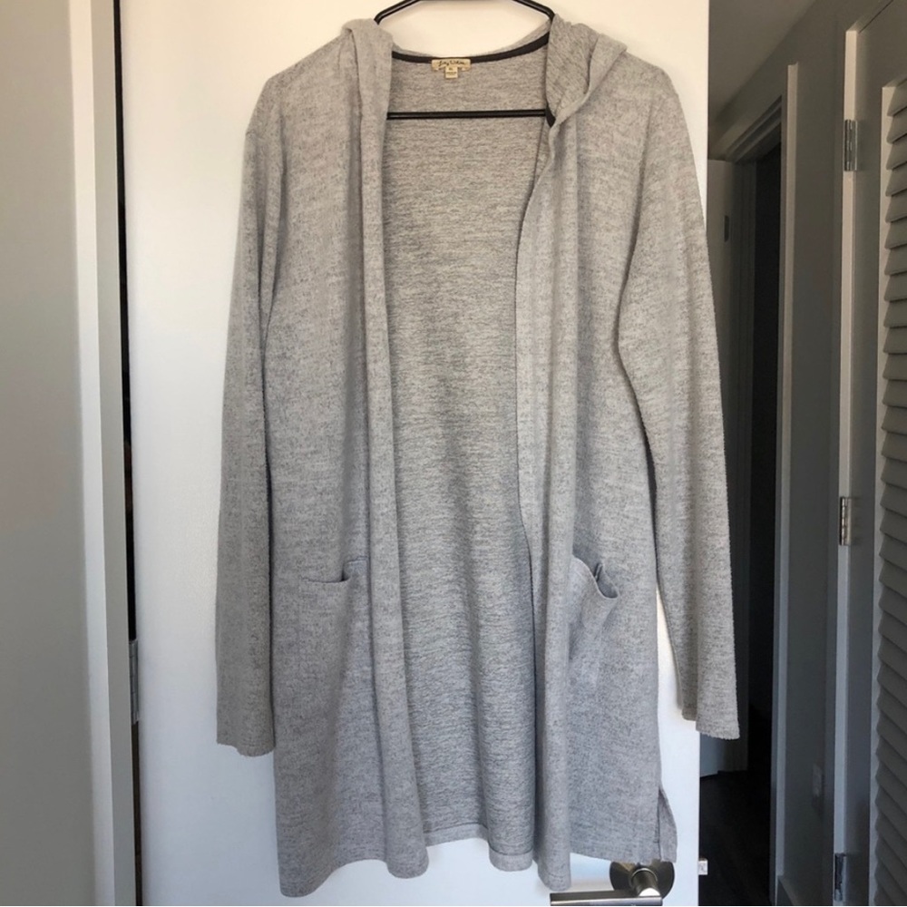 Long hooded gray cardigan